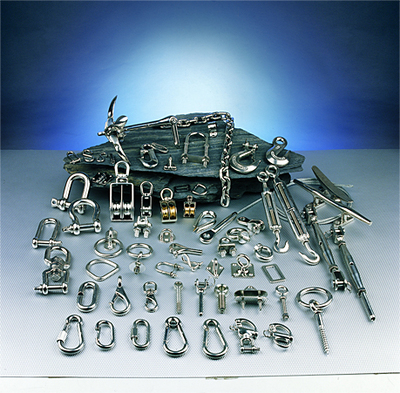 五金产品荟萃 构建现代生活的坚实基石